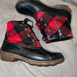 Sperry Syren Buffalo Plaid Duck Boots 8.5